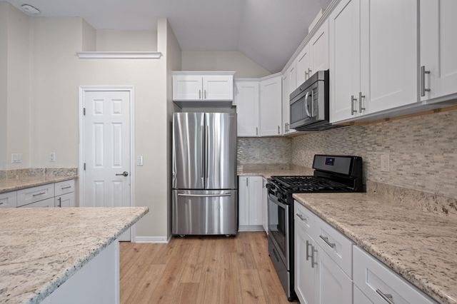 12706 Cinchring LN, Austin, TX 78727