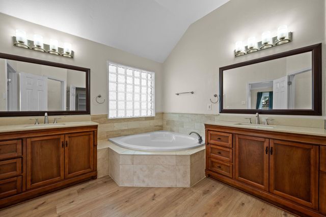 12706 Cinchring LN, Austin, TX 78727