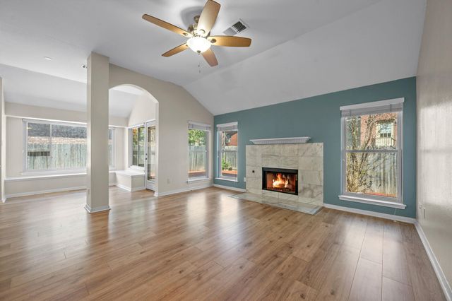 12706 Cinchring LN, Austin, TX 78727