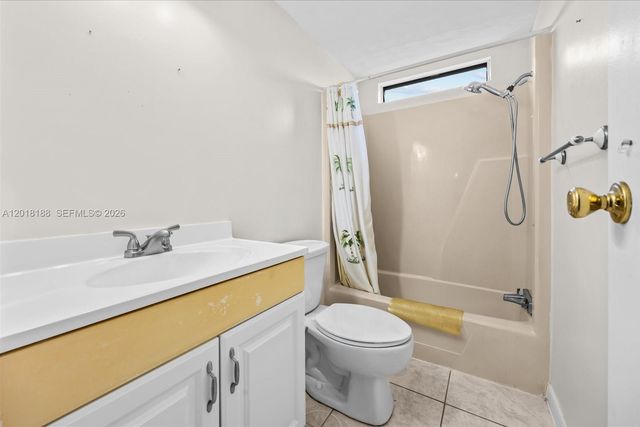 8208 W Bitterbush Lane, Port St. Lucie, Port St Lucie, FL 34952