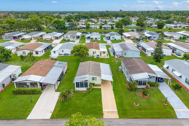 8208 W Bitterbush Lane, Port St. Lucie, Port St Lucie, FL 34952