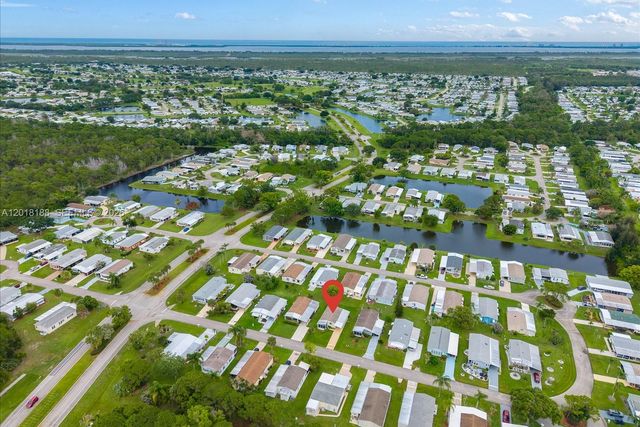 8208 W Bitterbush Lane, Port St. Lucie, Port St Lucie, FL 34952