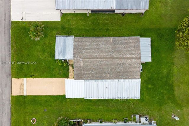 8208 W Bitterbush Lane, Port St. Lucie, Port St Lucie, FL 34952