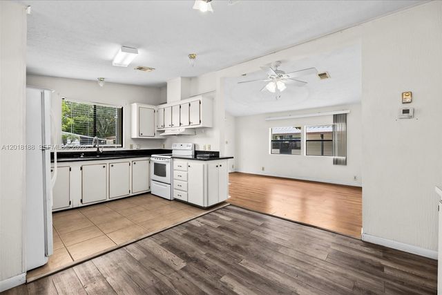 8208 W Bitterbush Lane, Port St. Lucie, Port St Lucie, FL 34952