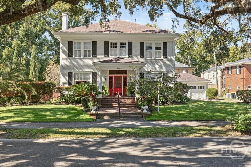 Image 2 of property listing at 3509 Abercorn Street, Savannah, GA 31405