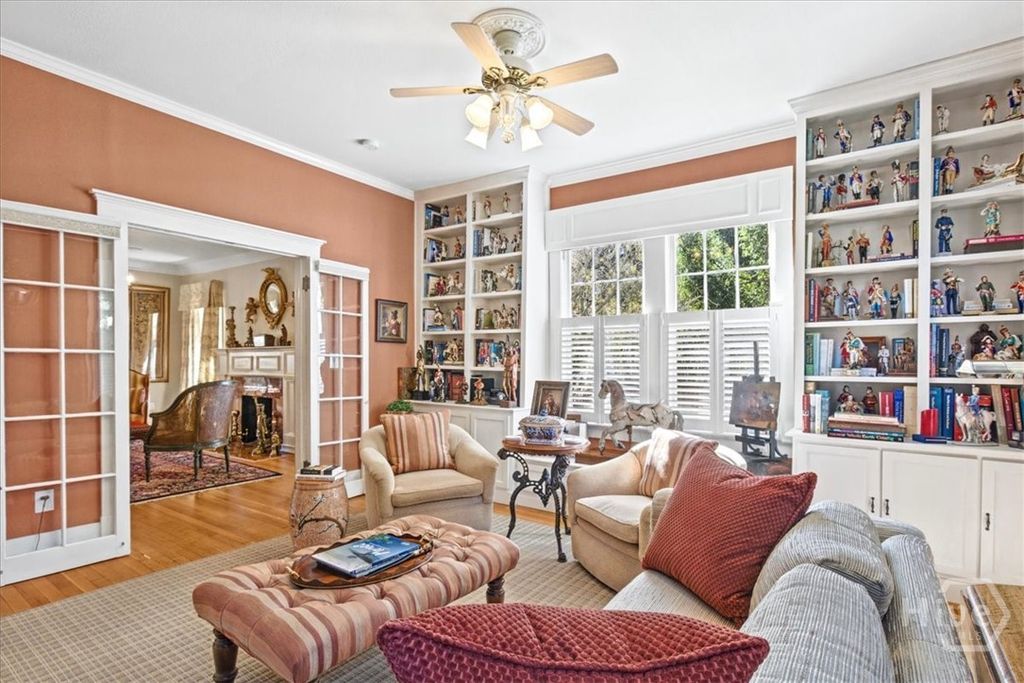 Image 21 of property listing at 3509 Abercorn Street, Savannah, GA 31405