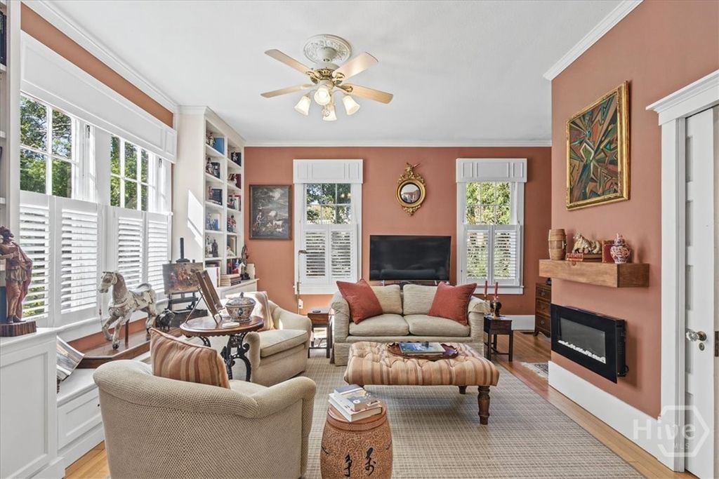 Image 23 of property listing at 3509 Abercorn Street, Savannah, GA 31405