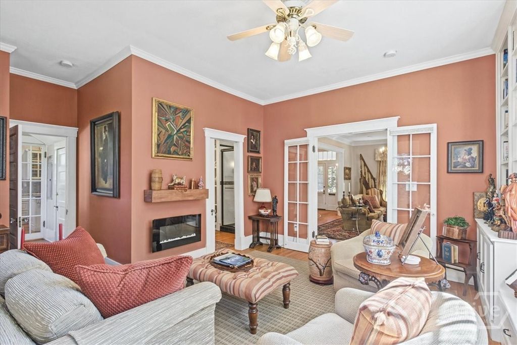 Image 24 of property listing at 3509 Abercorn Street, Savannah, GA 31405