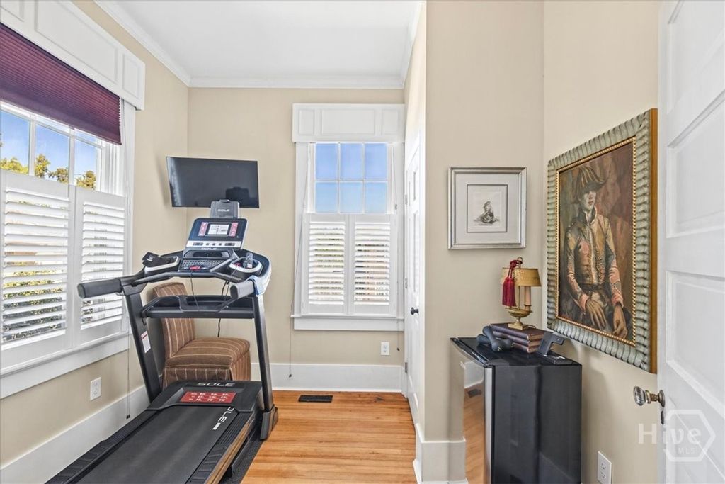 Image 30 of property listing at 3509 Abercorn Street, Savannah, GA 31405