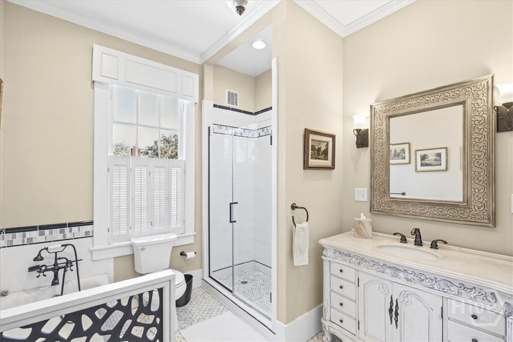 Image 31 of property listing at 3509 Abercorn Street, Savannah, GA 31405