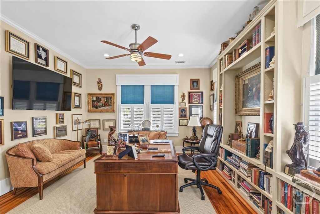 Image 43 of property listing at 3509 Abercorn Street, Savannah, GA 31405