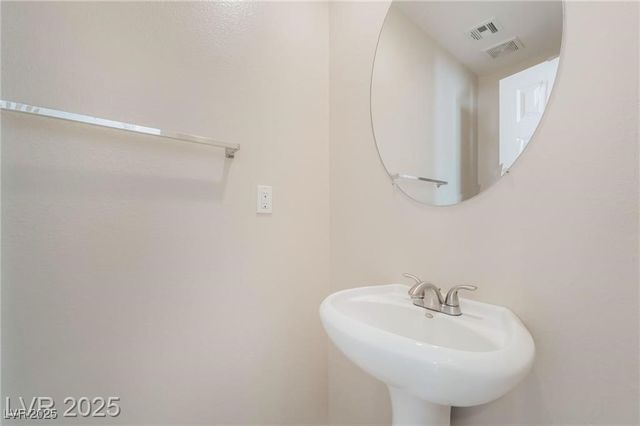 5641 Vassar Meadow Street, Las Vegas, NV 89148