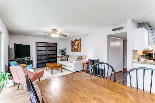 2028 Victoria Road, Carrollton, TX 75007