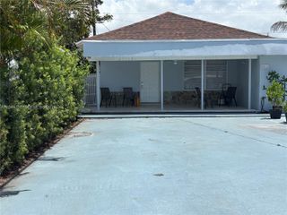 5011 SW 5th St 0, Miami, FL 33134