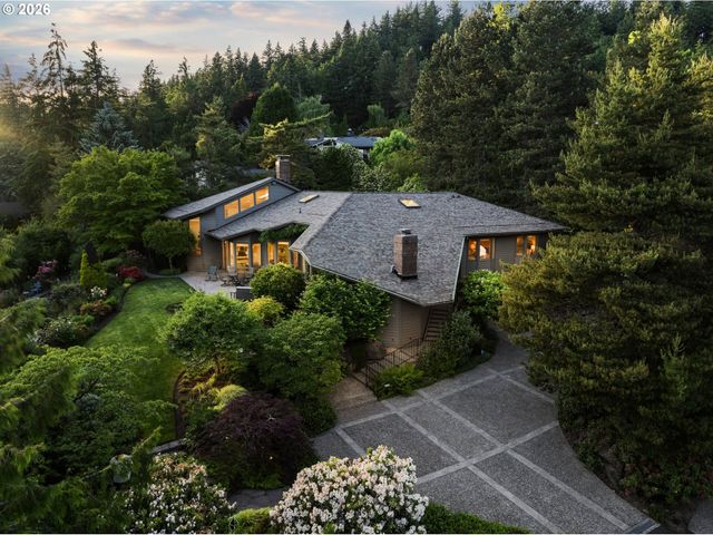 4035 Sw WESTDALE Dr, Portland, OR 97221