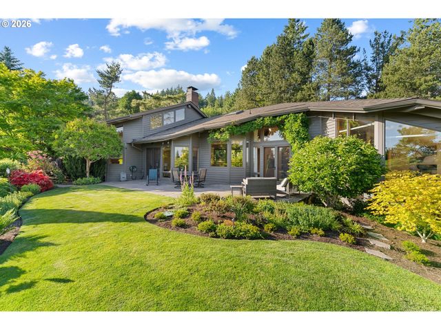 4035 Sw WESTDALE Dr, Portland, OR 97221
