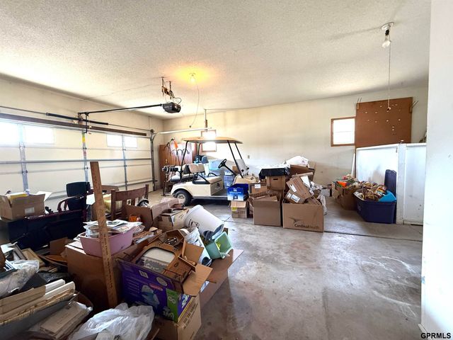 1140 E Street, Geneva, NE 68361