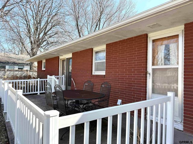 1140 E Street, Geneva, NE 68361