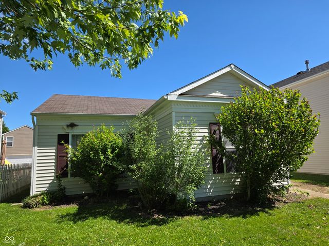 942 Brookstone Drive, Franklin, IN 46131