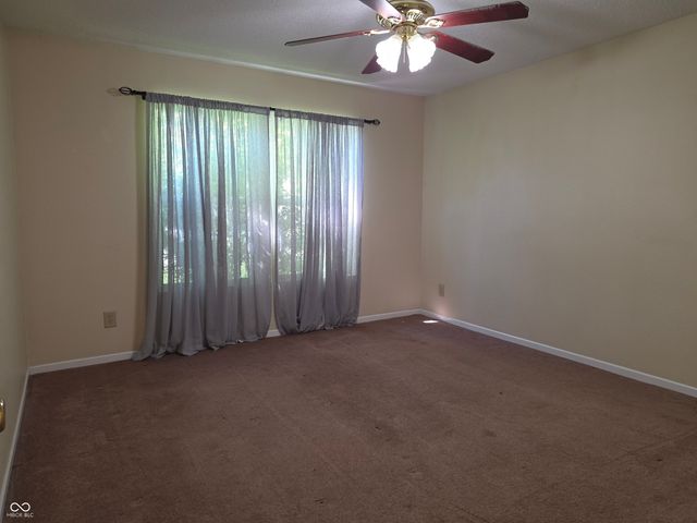 942 Brookstone Drive, Franklin, IN 46131