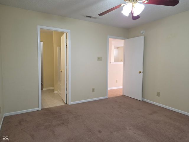 942 Brookstone Drive, Franklin, IN 46131