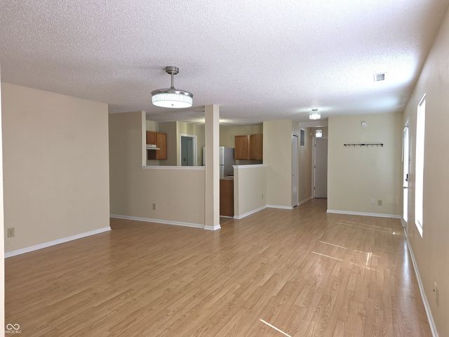 942 Brookstone Drive, Franklin, IN 46131