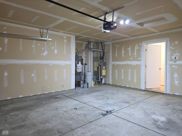 942 Brookstone Drive, Franklin, IN 46131