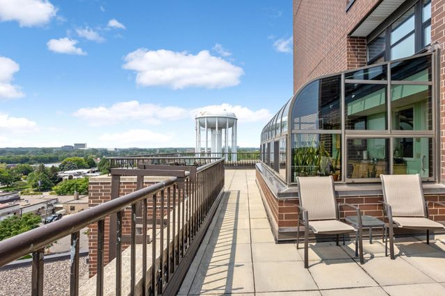 7600 Golden Valley Road 709, Golden Valley, MN 55427