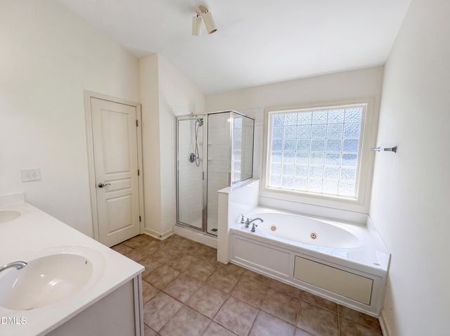 4903 Homeplace Drive, Apex, NC 27539