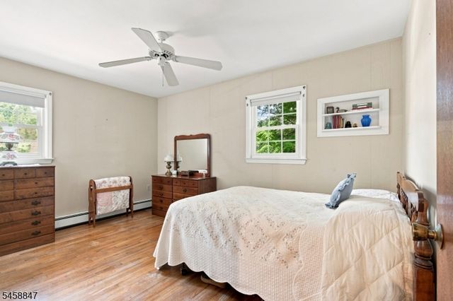 2 Mohican Trl, Jefferson Twp., NJ 07438
