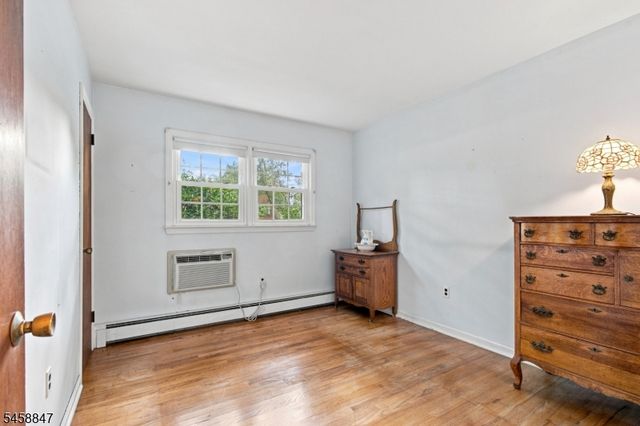 2 Mohican Trl, Jefferson Twp., NJ 07438