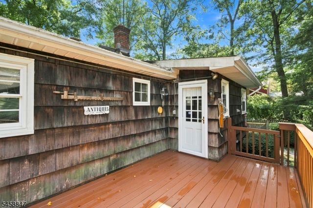 2 Mohican Trl, Jefferson Twp., NJ 07438