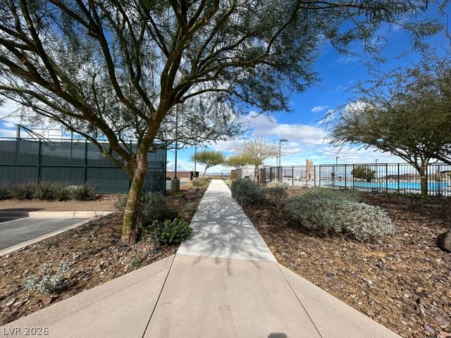 7 Sky Arc Court, Henderson, NV 89012