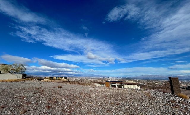 7 Sky Arc Court, Henderson, NV 89012