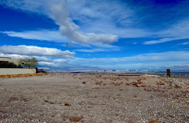 7 Sky Arc Court, Henderson, NV 89012