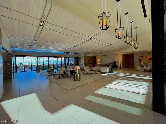7 Sky Arc Court, Henderson, NV 89012
