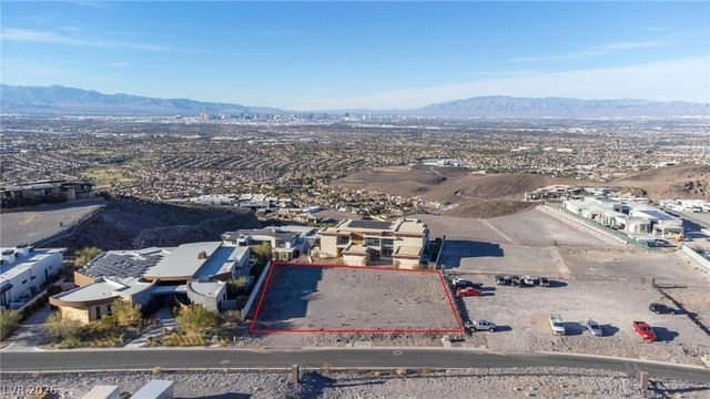 7 Sky Arc Court, Henderson, NV 89012