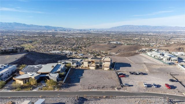 7 Sky Arc Court, Henderson, NV 89012