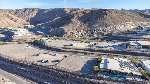 7 Sky Arc Court, Henderson, NV 89012