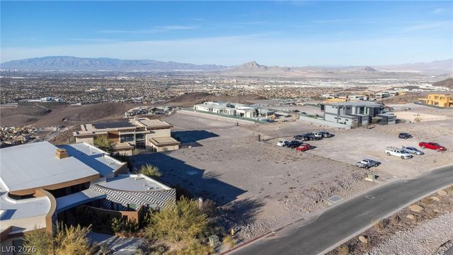 7 Sky Arc Court, Henderson, NV 89012