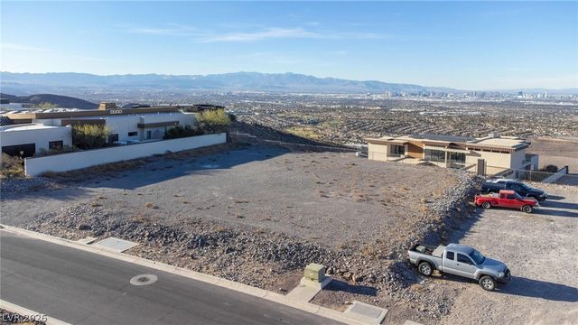 7 Sky Arc Court, Henderson, NV 89012