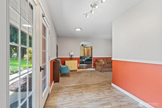 19147 Loganberry Street SW, Rochester, WA 98579