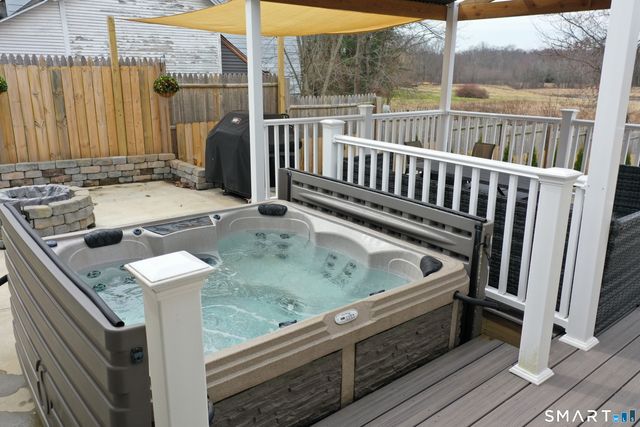 1061 North Street, Suffield, CT 06078