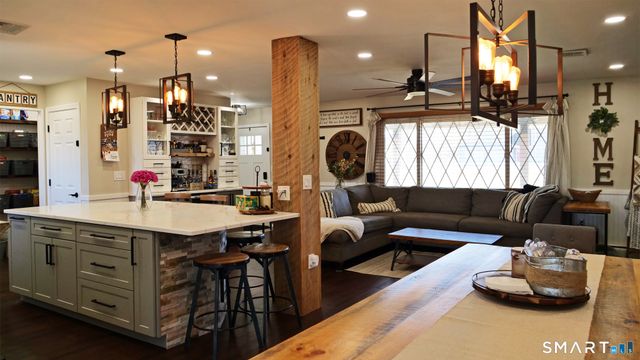 1061 North Street, Suffield, CT 06078