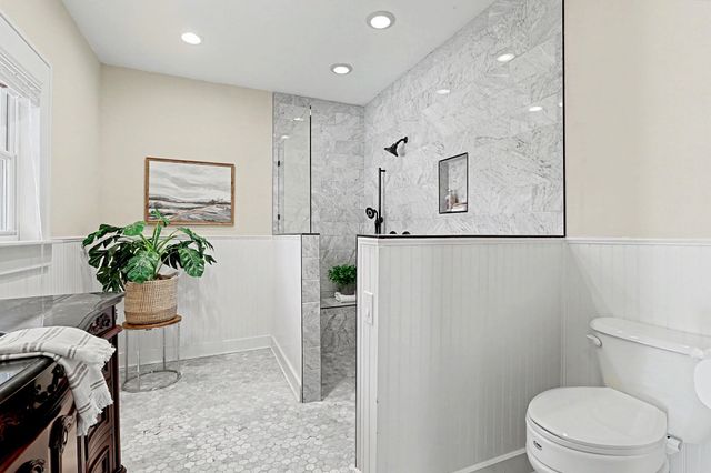 418 S Roosevelt St, Wichita, KS 67218