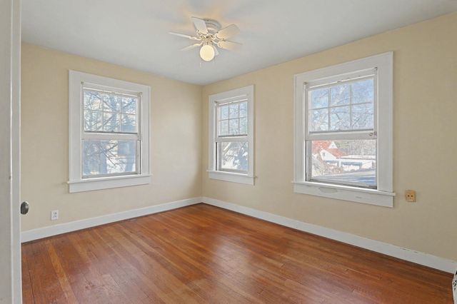 418 S Roosevelt St, Wichita, KS 67218