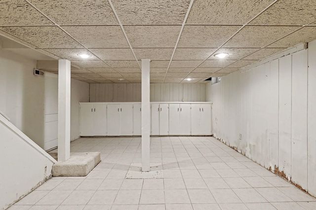 418 S Roosevelt St, Wichita, KS 67218