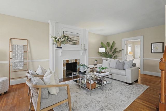 418 S Roosevelt St, Wichita, KS 67218