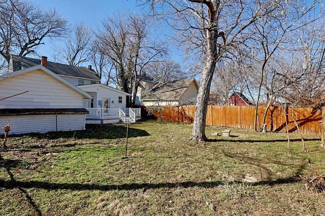 418 S Roosevelt St, Wichita, KS 67218