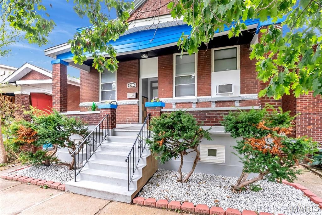4316 Gertrude Avenue, St Louis, MO 63116